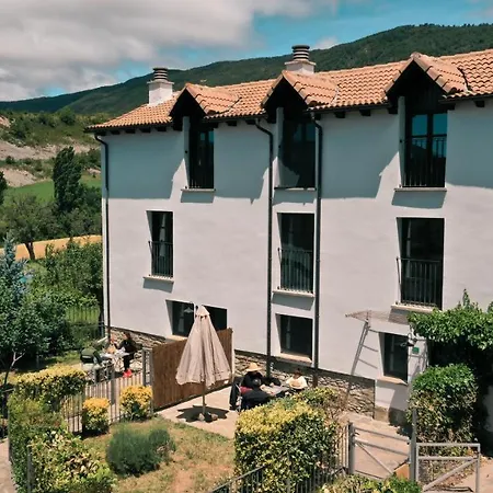 アパート Casas Pirineos Sabiñánigo