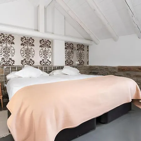 Casas Pirineos アパート *